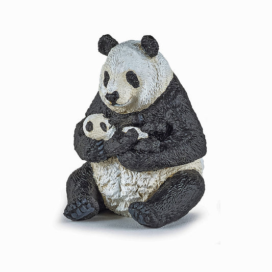Papo figurina urs panda sezand cu pui in brate, Papo