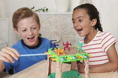 Joc de aventura cu nisip kinetic, Spin Master