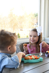 Farfurie compartimentata din silicon cu ventuza, rechin, Melii