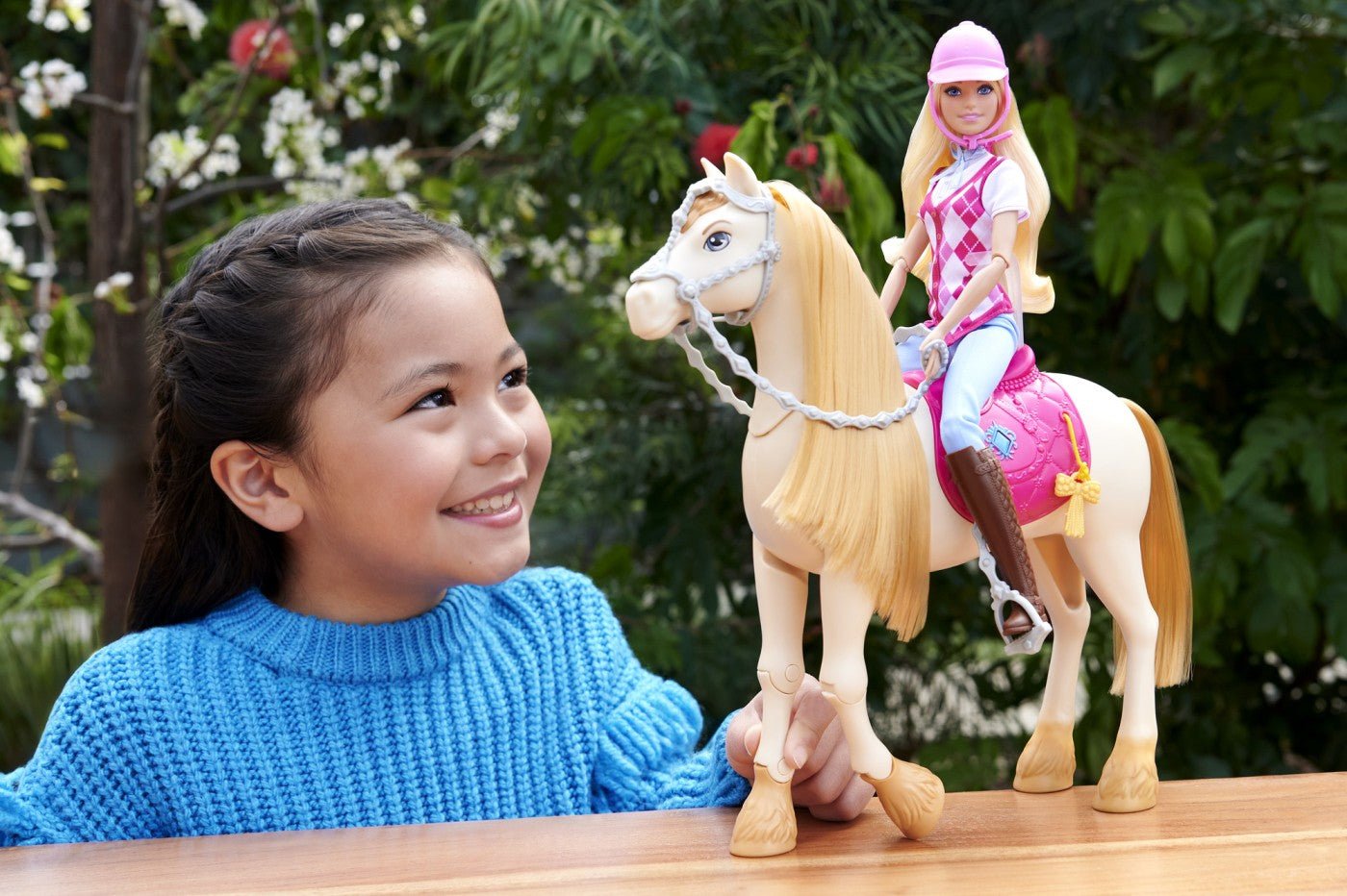 Barbie mysteries calut cu sunete si accesorii - Publisol.ro