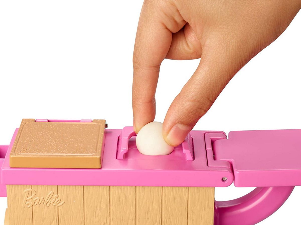 Barbie set de joaca pregateste noodles - Publisol.ro