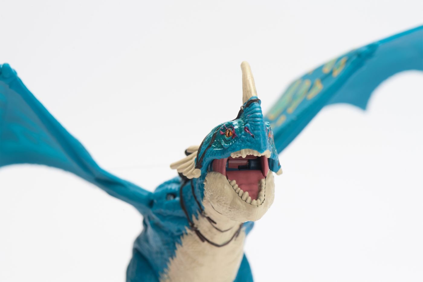 Cum sa iti dresezi Dragonul set Dragon deadly nadder si figurina viking astrid - Publisol.ro