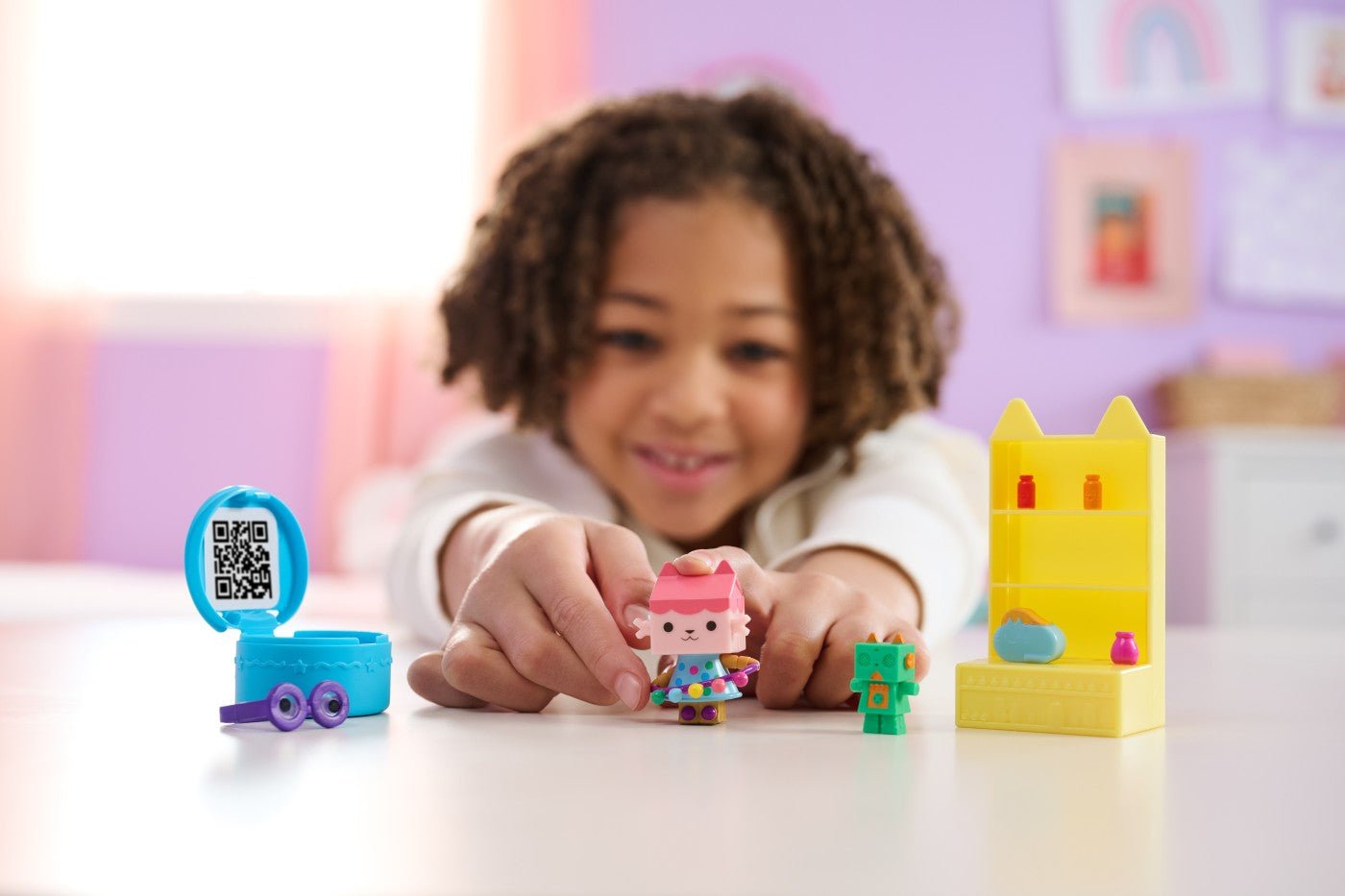 Gabbys Dollhouse bebe cutiuta si camera mestesugurilor - Publisol.ro