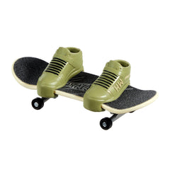 Hot Wheels set placa si pantofi de skate - Publisol.ro