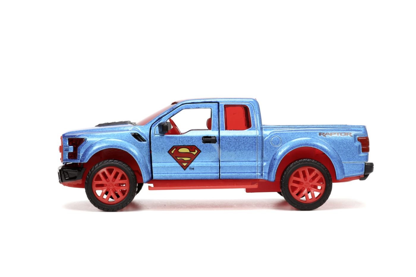 Jada DC set figurina metalica Superman si masinuta 2017 Ford f 150 Raptor scara 1:32 - Publisol.ro