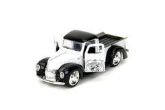 Jada Disney Mickey Mouse masinuta metalica Ford Pickup 1941 scara 1:32 - Publisol.ro