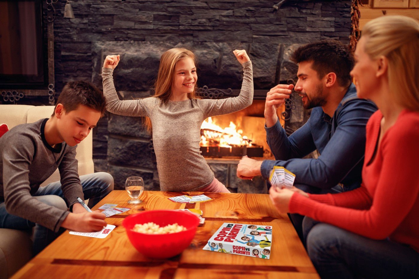 Joc de carti copii vs parinti - Publisol.ro