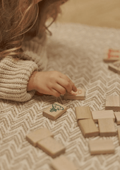 Joc Mahjong din lemn pentru copii, 49 piese - Igroteco - Publisol.ro