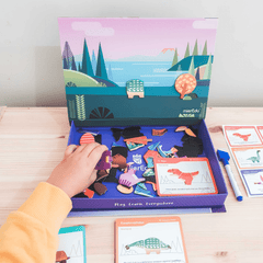 Joc puzzle magnetic de arta si asociere - Lumea dinozaurilor - mierEdu - Publisol.ro