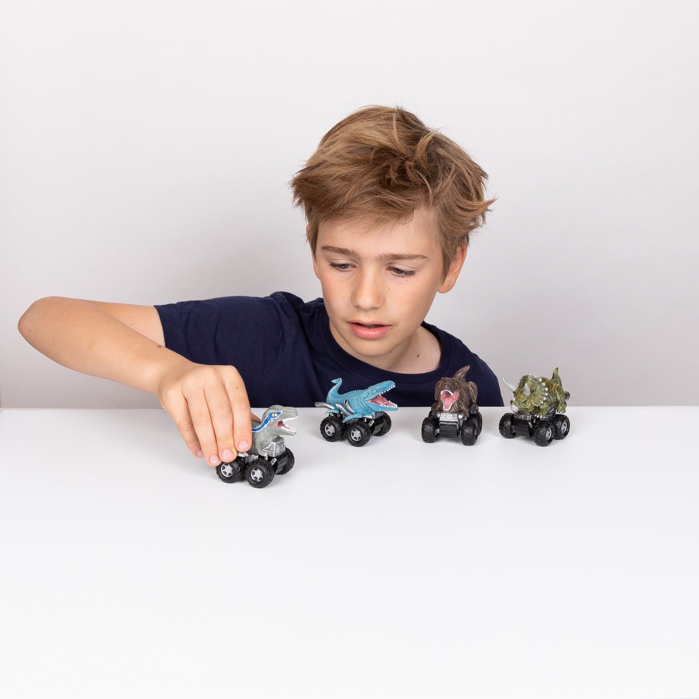 Jurassic zoom riders dinovehicule, Mattel - Publisol.ro