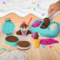Kinetic Sand set inghetata si prajiturele colorate si parfumate - Publisol.ro