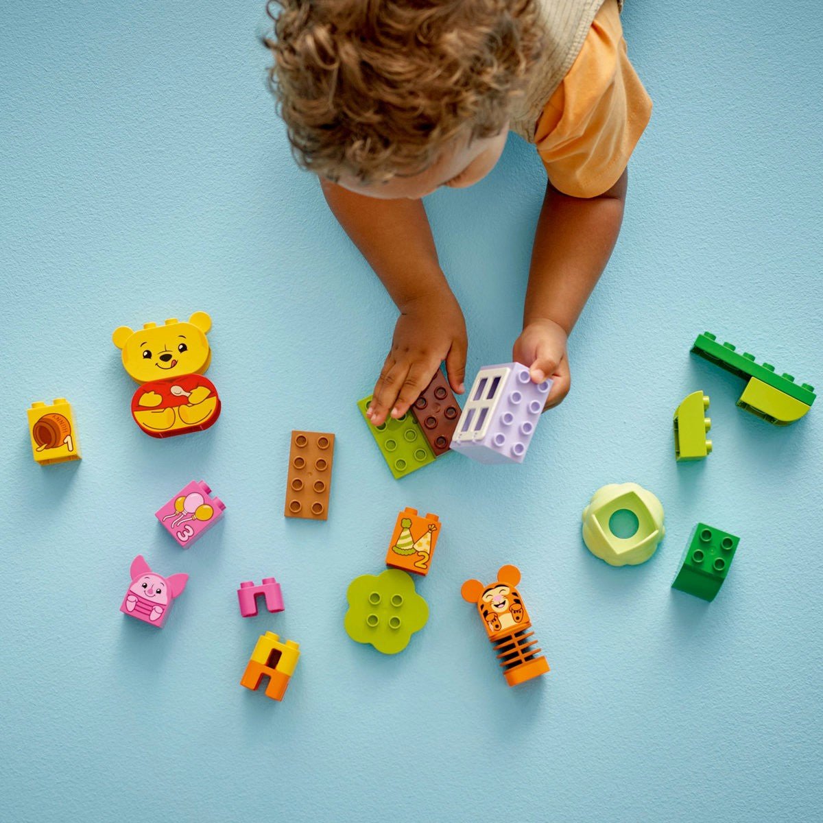 Lego Duplo petrecerea de ziua de nastere a lui Winnie de plus 10457 - Publisol.ro