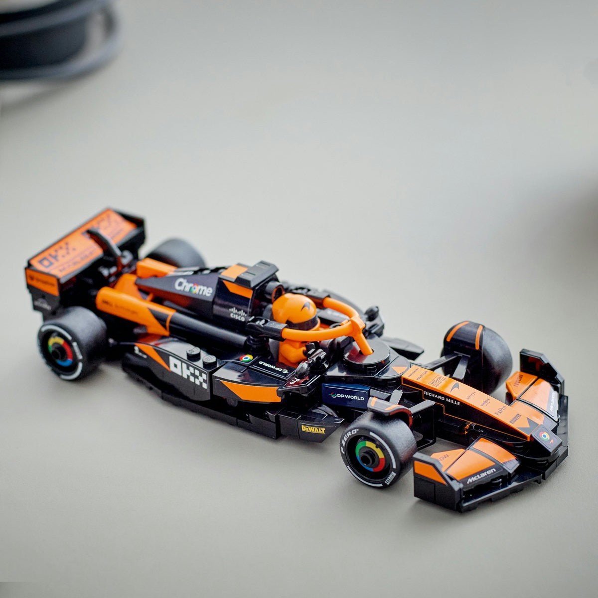 Lego Speed champions masina de curse F1 Mclaren 77251 - Publisol.ro