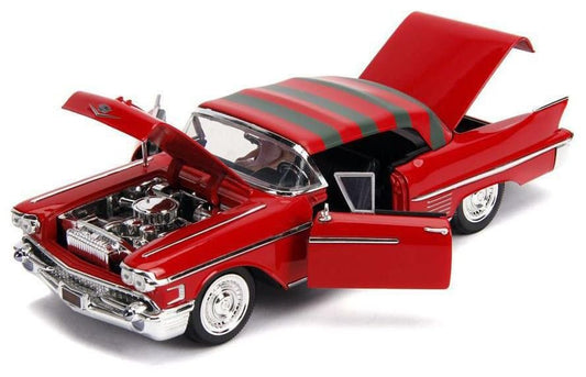 Macheta metalica freddy krueger 1958 cadillac model 62 scara 1 la 24, Simba - Publisol.ro