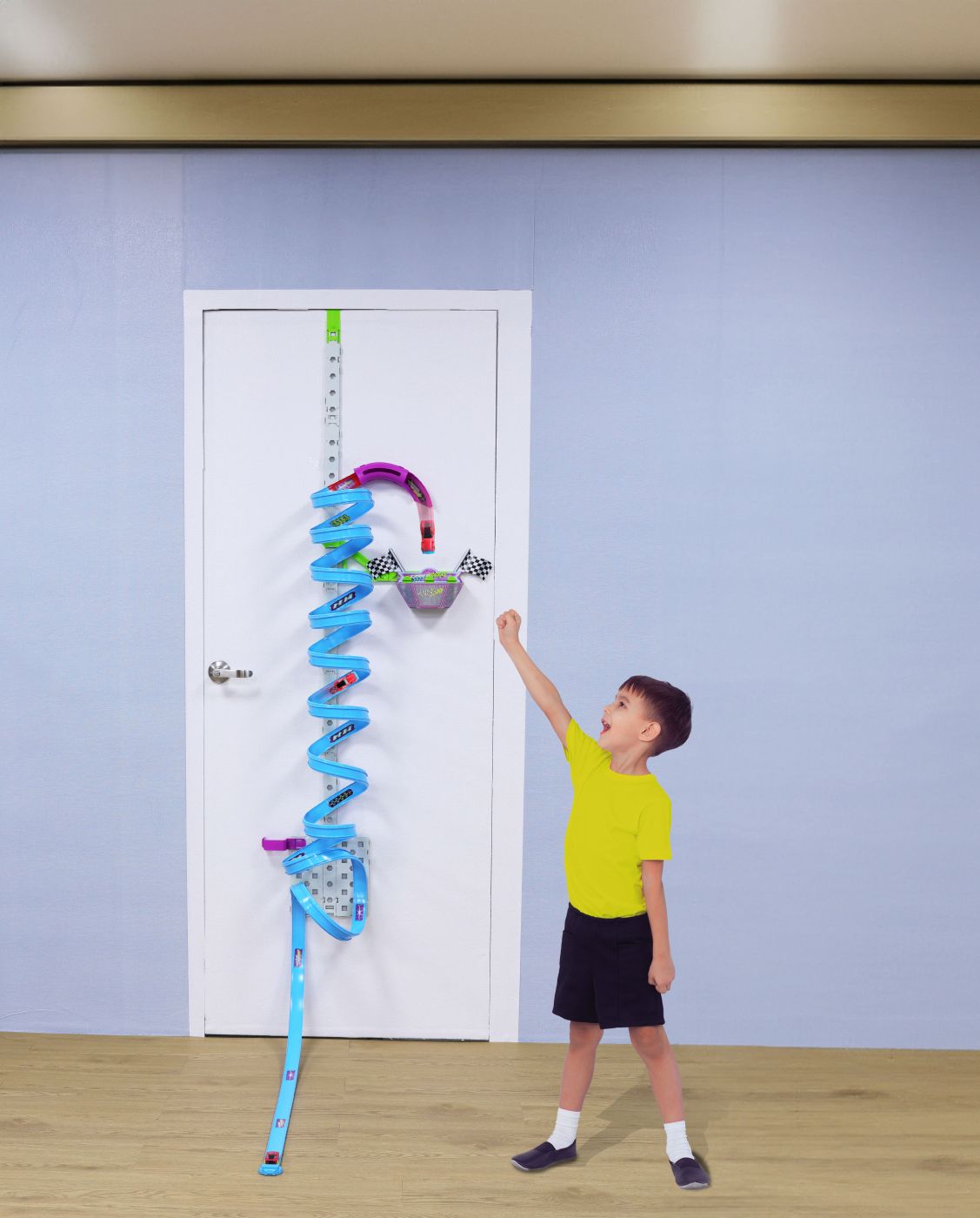 Maisto CYBER RACERS circuit cu lansare verticala - Publisol.ro