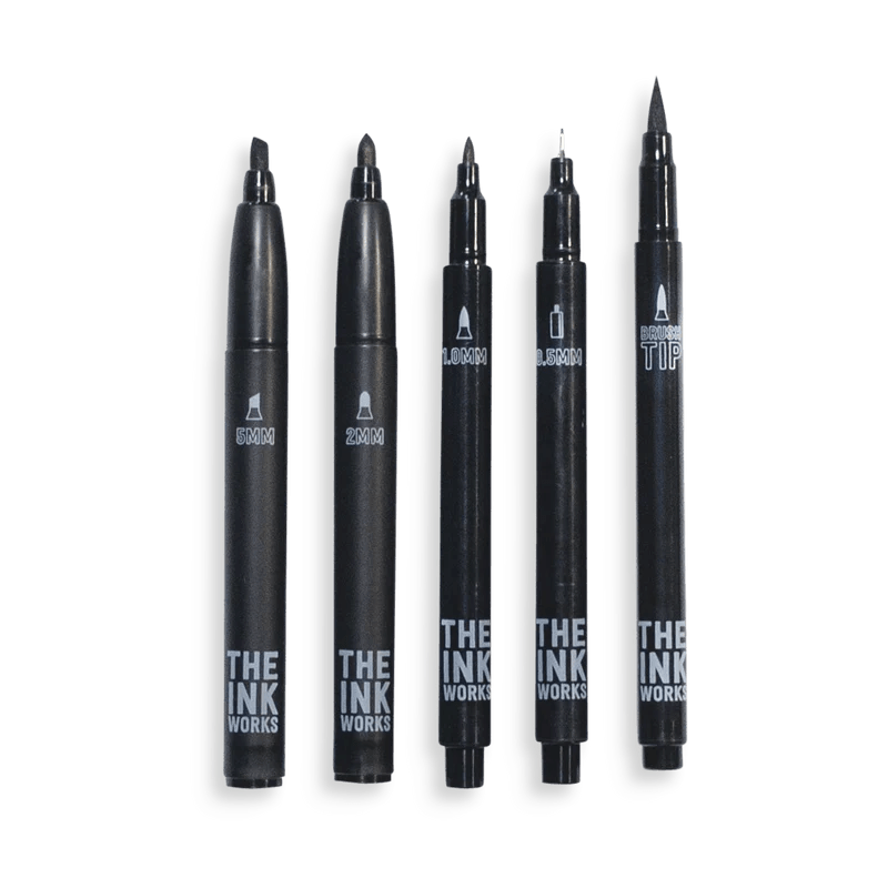Markere negre The Ink Works - Set de 5 dimensiuni diferite - Ooly - Publisol.ro