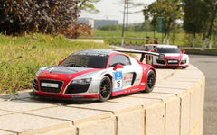 Masina cu telecomanda Audi r8 lms performance scara 1 la 18 - Publisol.ro