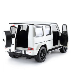 Masina cu telecomanda Mercedes - benz g63 alb scara 1 la 24 - Publisol.ro