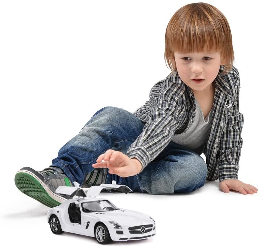 Masina cu telecomanda Mercedes - benz sls alb scara 1 la 14 - Publisol.ro