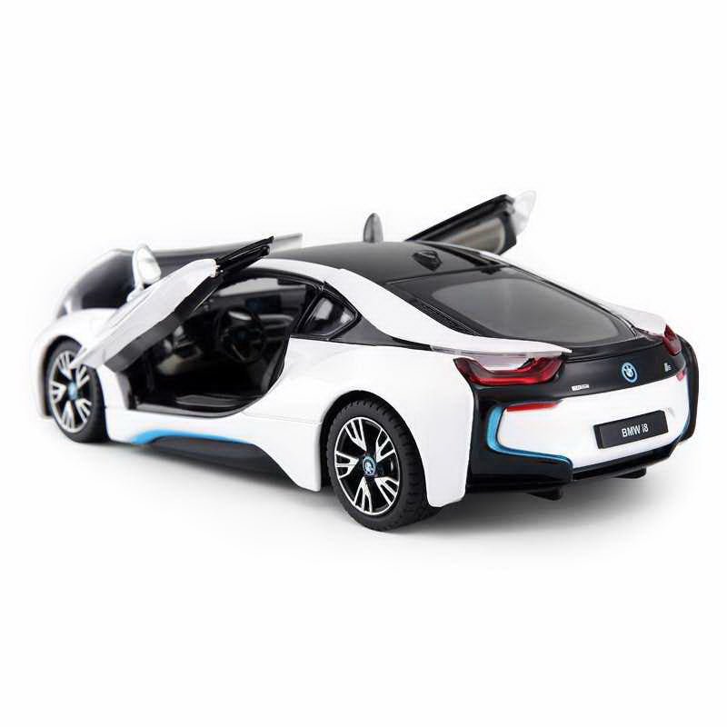 Masinuta metalica Bmw i8 alba scara 1 la 24 - Publisol.ro