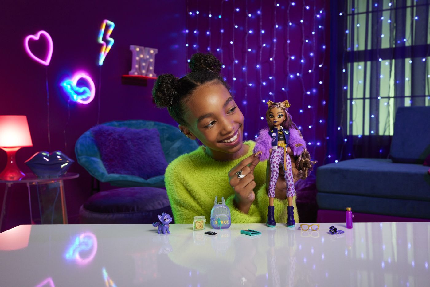 Monster high papusa Clawdeen Wolf si Catelul Crescent - Publisol.ro