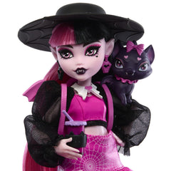 Monster high papusa draculaura si animalutul Count Fabulous - Publisol.ro