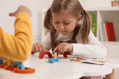 Mozaic de echilibru din lemn - Curcubeu 24 piese - Igroteco - Publisol.ro