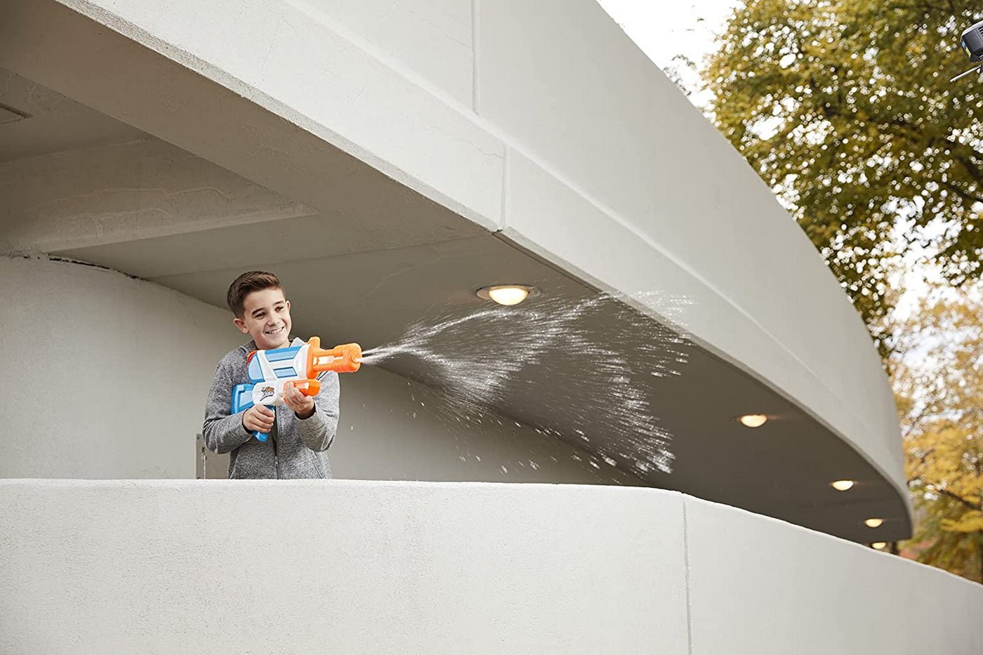 Nerf blaster cu apa super Soaker twister - Publisol.ro