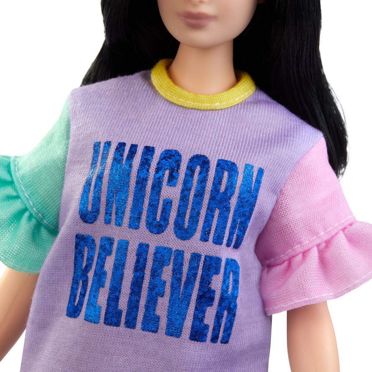 Papusa Barbie fashionista cu rochita unicorn believer - Publisol.ro