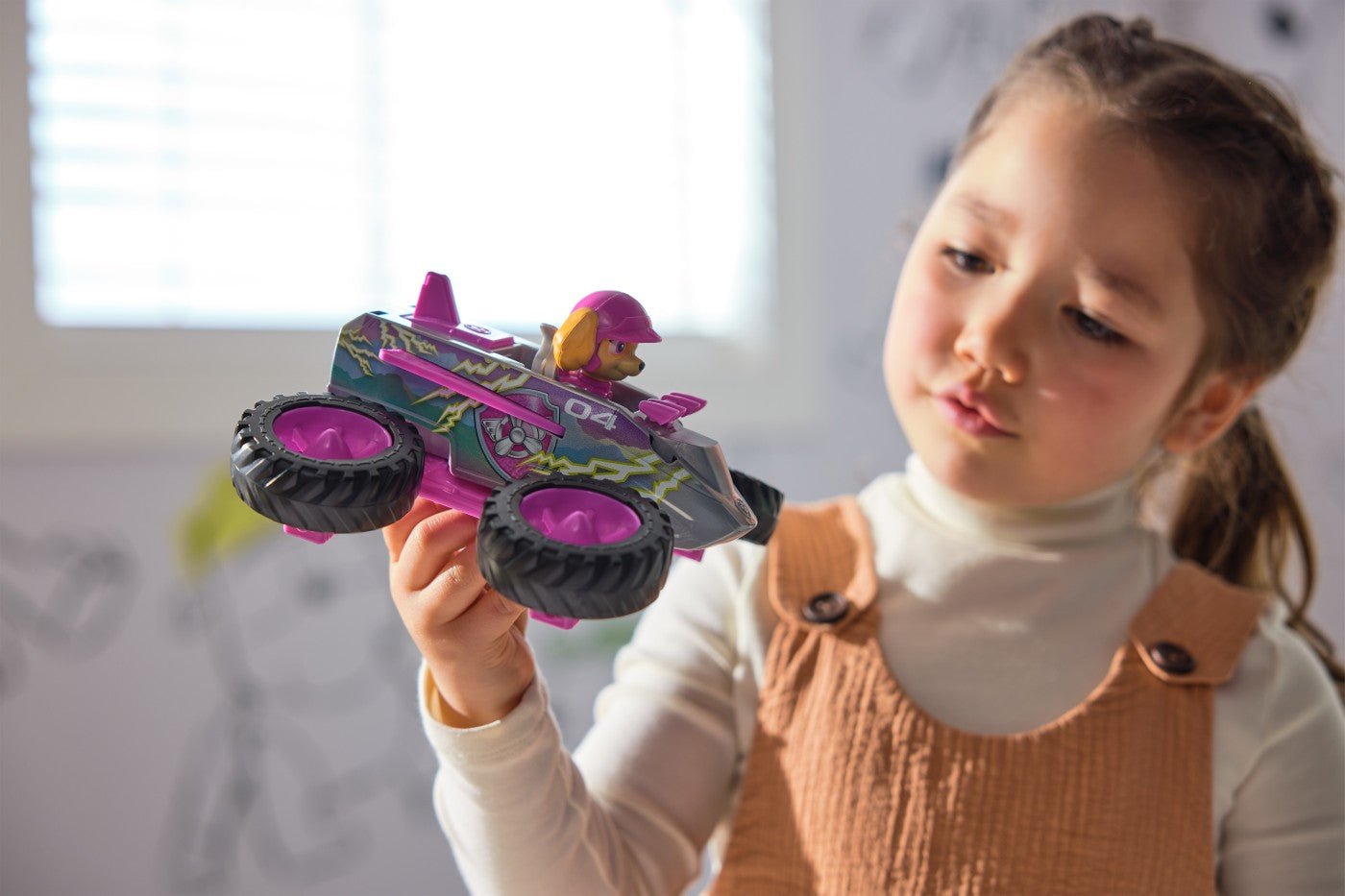 Patrula catelusilor vehicul tematic de salvare Skye - Publisol.ro