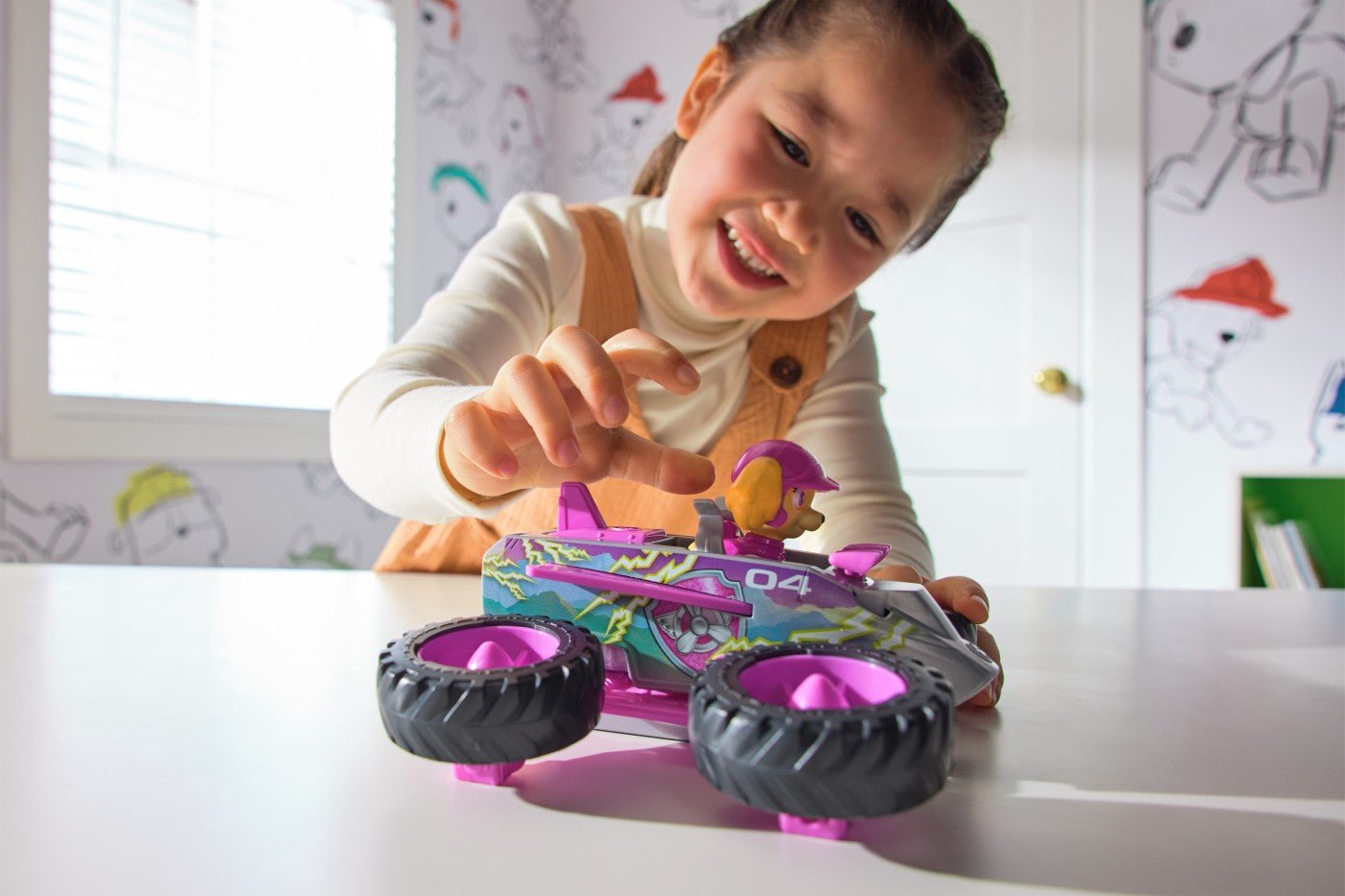 Patrula catelusilor vehicul tematic de salvare Skye - Publisol.ro