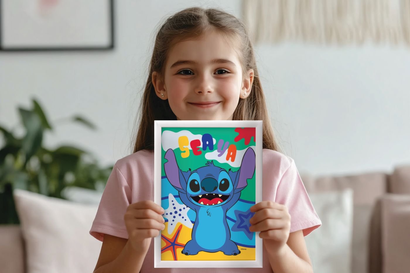 Picteaza si inrameaza Disney Stitch - Publisol.ro