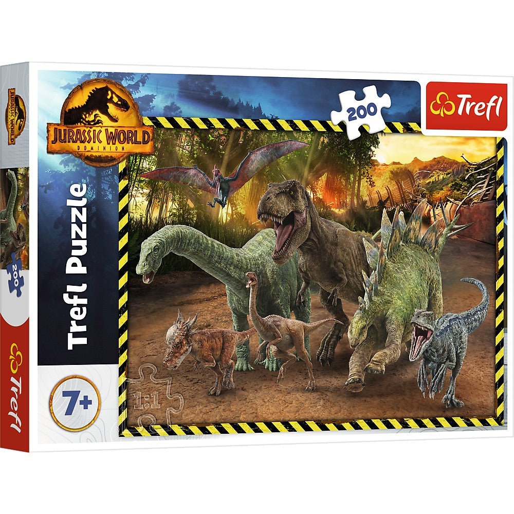 Puzzle Trefl 200 Jurassic world in paRCul Jurassic - Publisol.ro