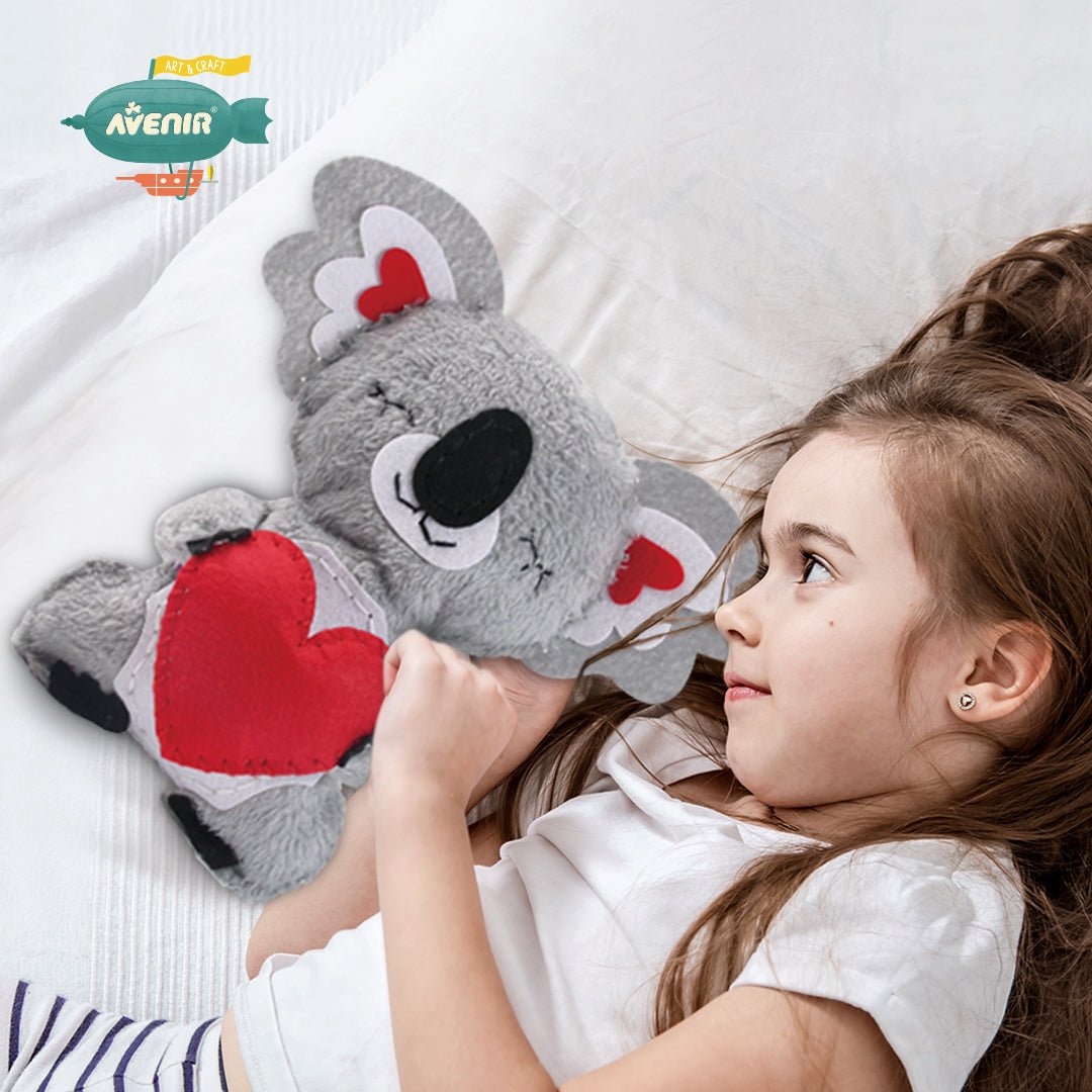 Set de cusut Prima Mea Papusa, Koala cu inima - Avenir - Publisol.ro