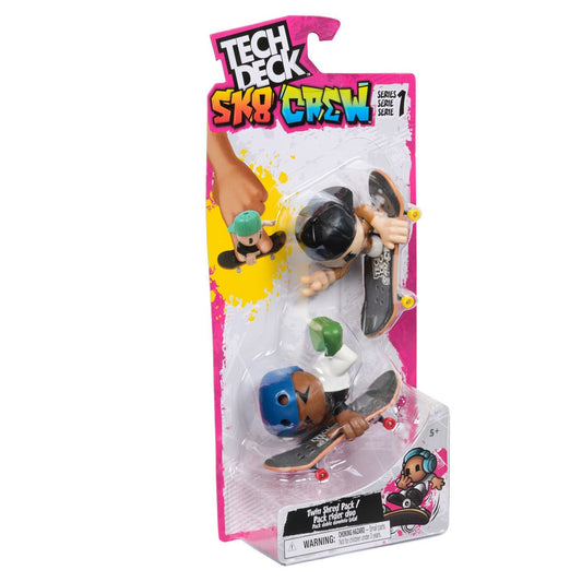 Tech dech sk8 crew pachet 2 seturi placa si figurina 9.6cm sapca neagra si casca albastra, Spin Master - Publisol.ro