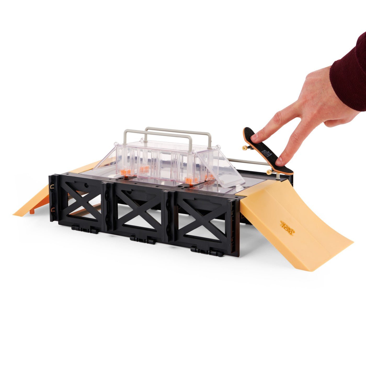 Tech Deck pachet vitrina si podium - Publisol.ro