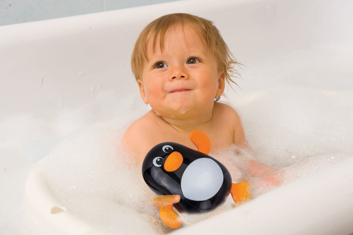 Winfun jucarie de baie pinguinul inotator - Publisol.ro