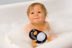 Winfun jucarie de baie pinguinul inotator - Publisol.ro