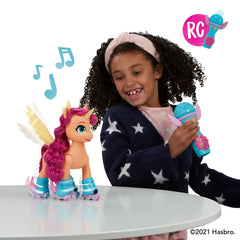 My little pony canta si patineaza cu sunny, Hasbro