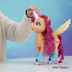 My little pony canta si patineaza cu sunny, Hasbro