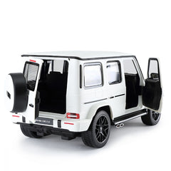 Masina cu telecomanda Mercedes-benz g63 alb scara 1 la 24