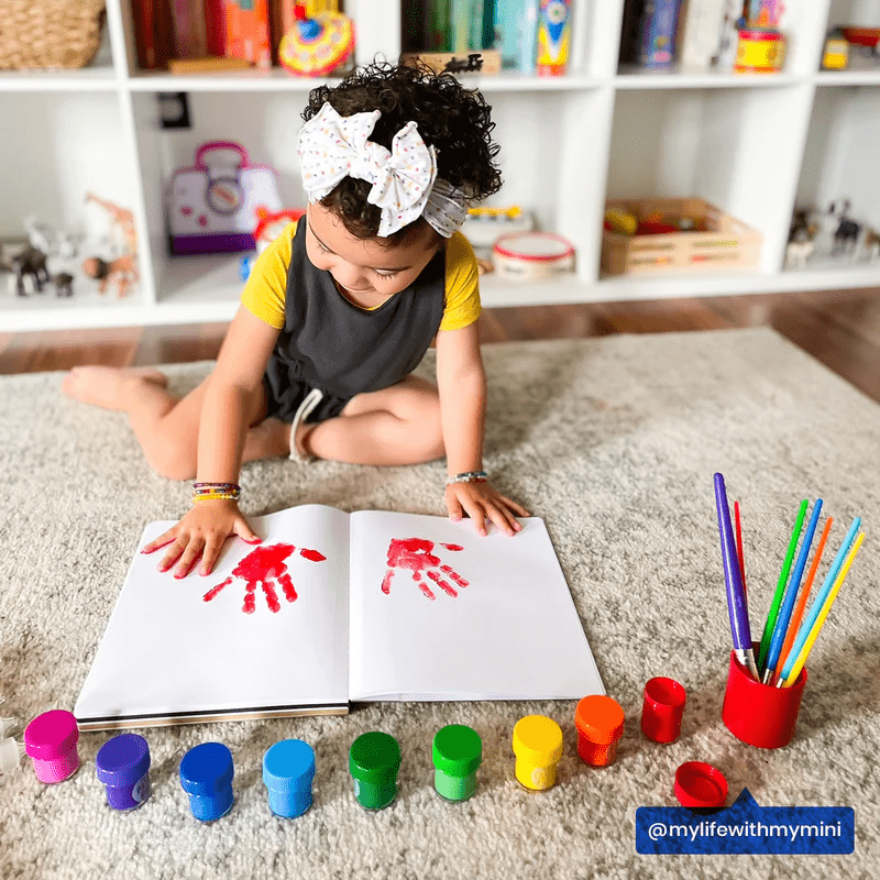 Acuarele lavabile Lil Paint, 12 culori si pensula inclusa - Ooly - Publisol.ro