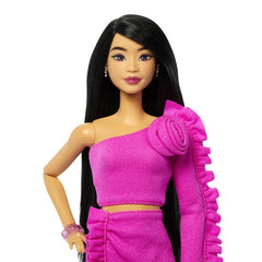 Barbie deluxe style papusa Barbie bruneta cu picior protetic - Publisol.ro