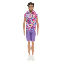 Barbie papusa baiat fashionistas brunet cu barba si tricou cu gluga, Mattel - Publisol.ro