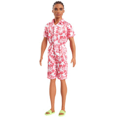 Barbie papusa baiat fashionistas in salopeta stil hawaian si sandale verzi, Mattel - Publisol.ro