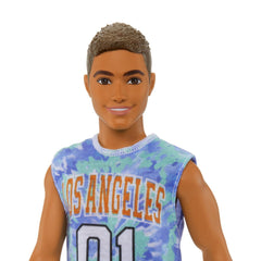 Barbie papusa baiat fashionistas saten cu un picior cu proteza, Mattel - Publisol.ro