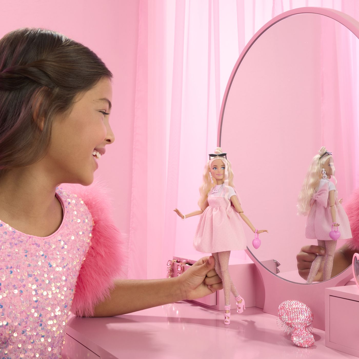 Barbie papusa Barbie deluxe style - Publisol.ro