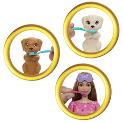 Barbie papusa Barbie family set petrecere cu 2 catelusi color change - Publisol.ro