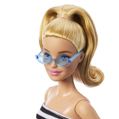 Barbie papusa barbie fashionista blonda cu parul prin in coada si fusta roz, Mattel - Publisol.ro