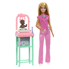 Barbie set de joaca papusa Barbie blonda face cariera pediatru - Publisol.ro